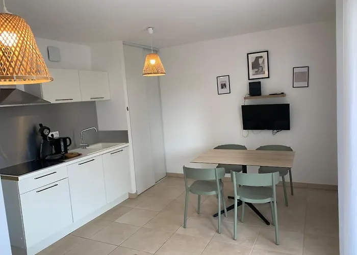 公寓 Corsica Beach, Paddleboarding, Pool & Hiking J159 *