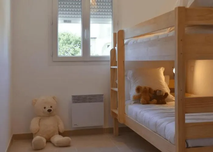 公寓 Corsica Beach, Paddleboarding, Pool & Hiking J159 Linguizzetta