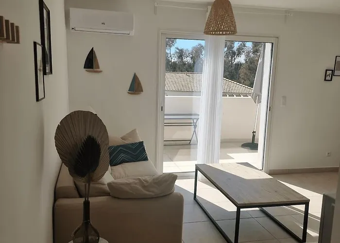 Corsica Beach, Paddleboarding, Pool & Hiking J159 Linguizzetta